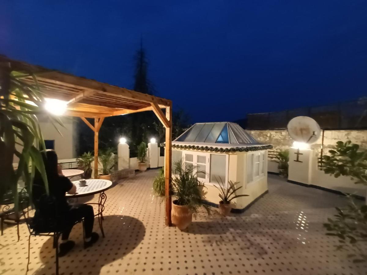 Riad Avec Terrasse Privee Et Piscine Partagee A 300M Fès Exterior foto