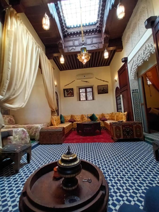 Riad Avec Terrasse Privee Et Piscine Partagee A 300M Fès Exterior foto
