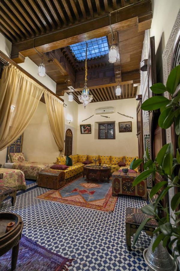 Riad Avec Terrasse Privee Et Piscine Partagee A 300M Fès Exterior foto