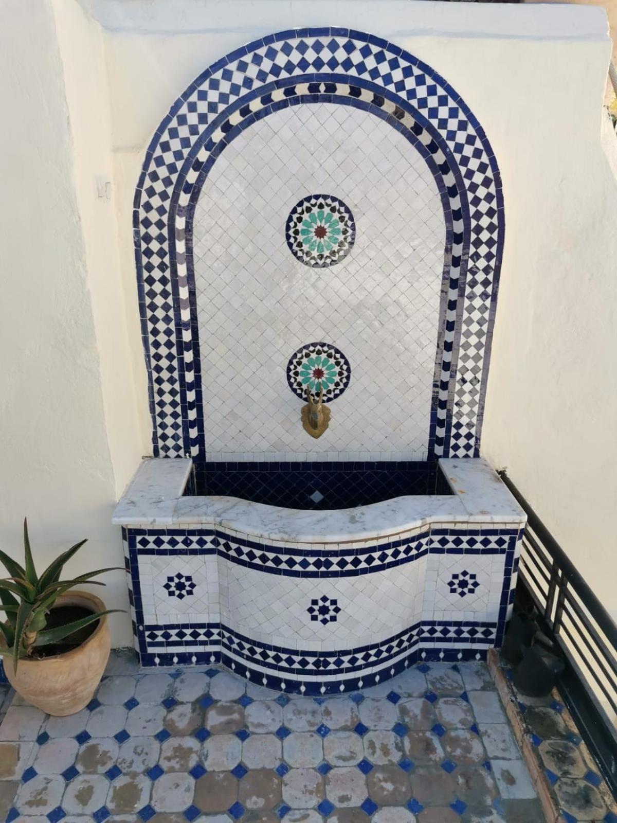 Riad Avec Terrasse Privee Et Piscine Partagee A 300M Fès Exterior foto